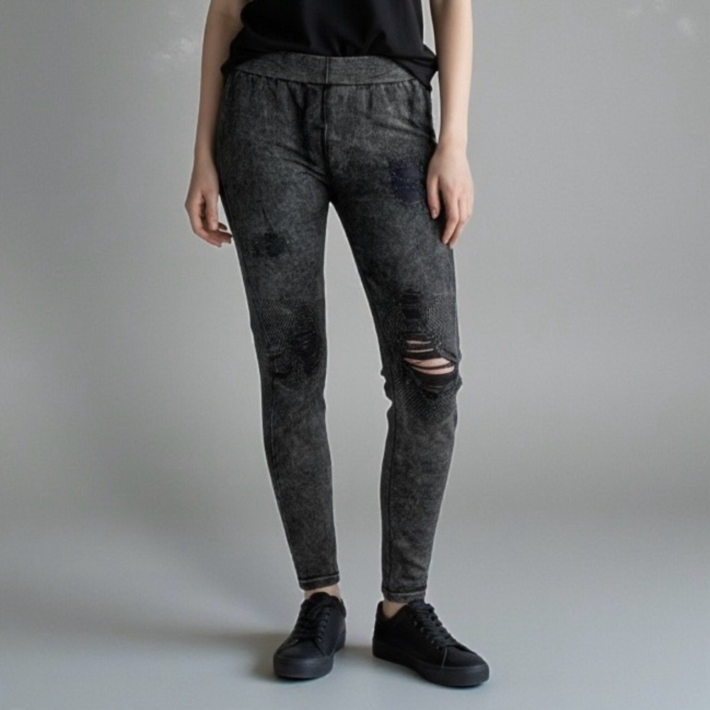 4/$40 Grey Distressed Style Ripped‎ Leggings